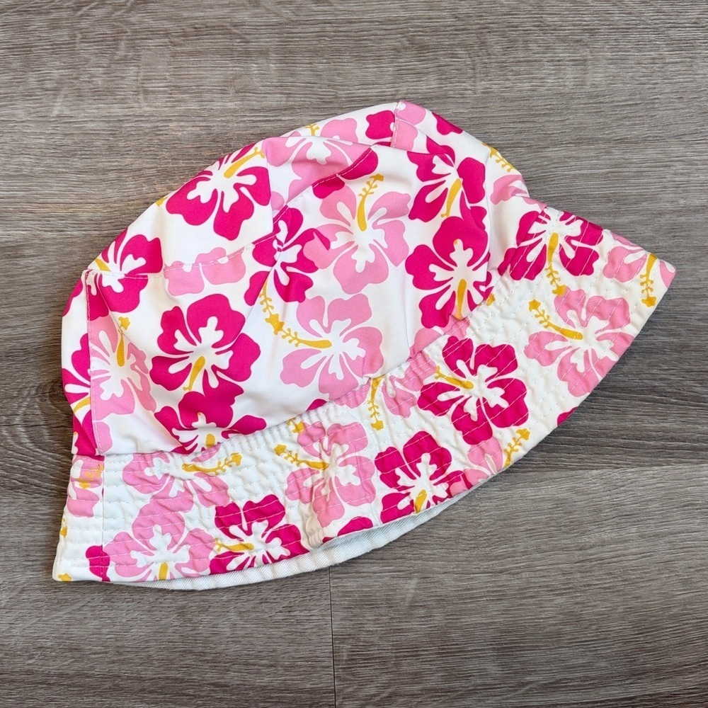 Hawaiian print kids bucket hat